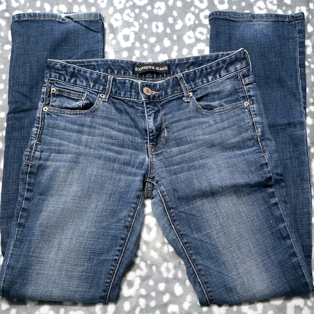 Express Barely Boot Low Rise Jeans **SIZE 31×33 1/2